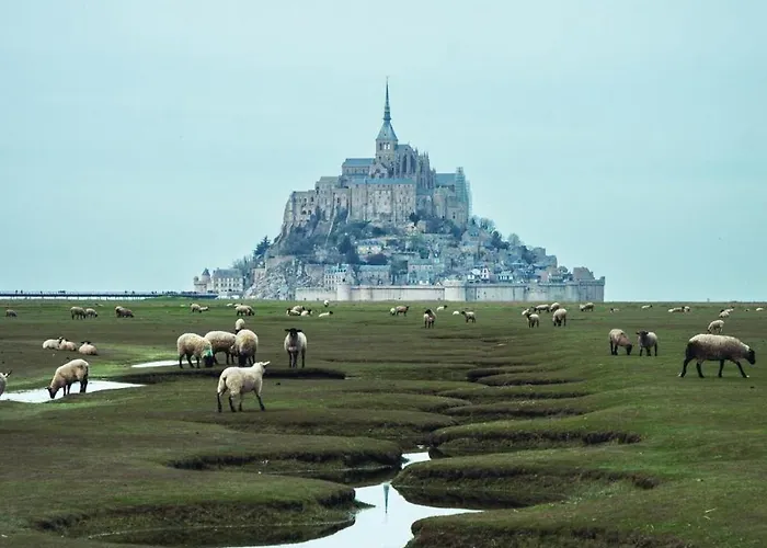 بيت للعطل Proche Du Mont Michel *