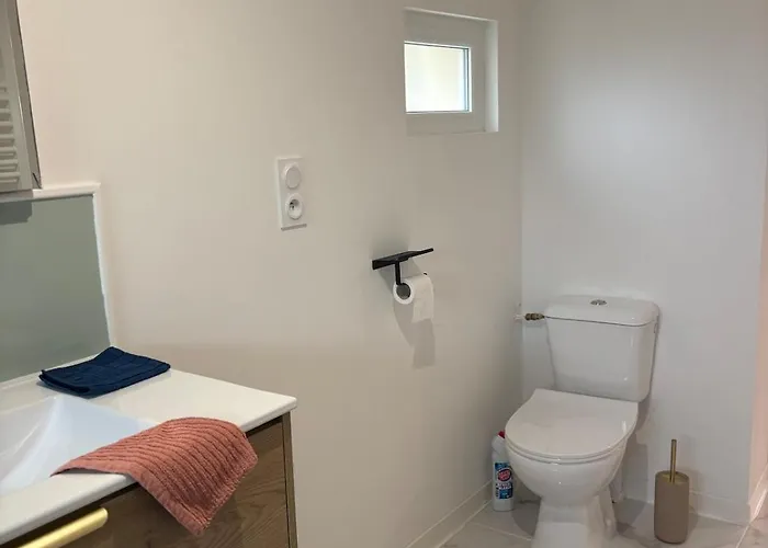 Proche Du Mont Michel بيت للعطل